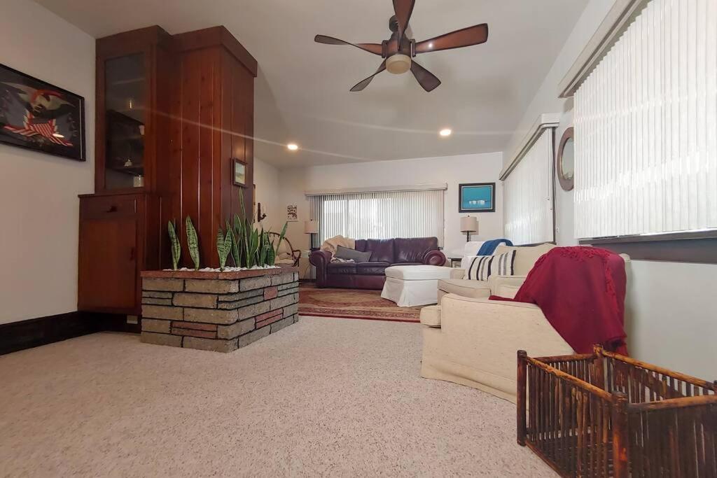 Huge Historic, W/Large Yard & Close To Beach Манисти Экстерьер фото